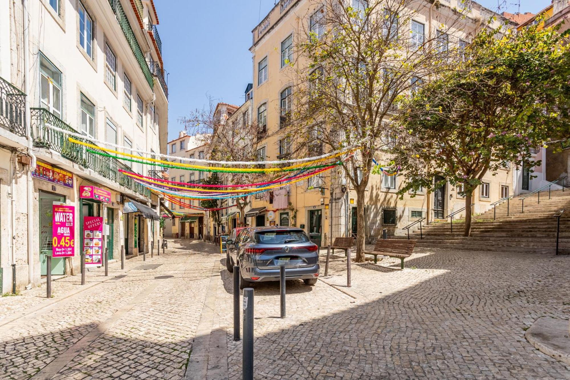 Gralhas Suites Lissabon Buitenkant foto