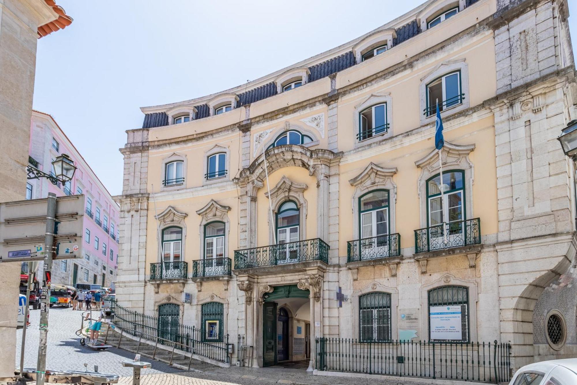 Gralhas Suites Lissabon Buitenkant foto