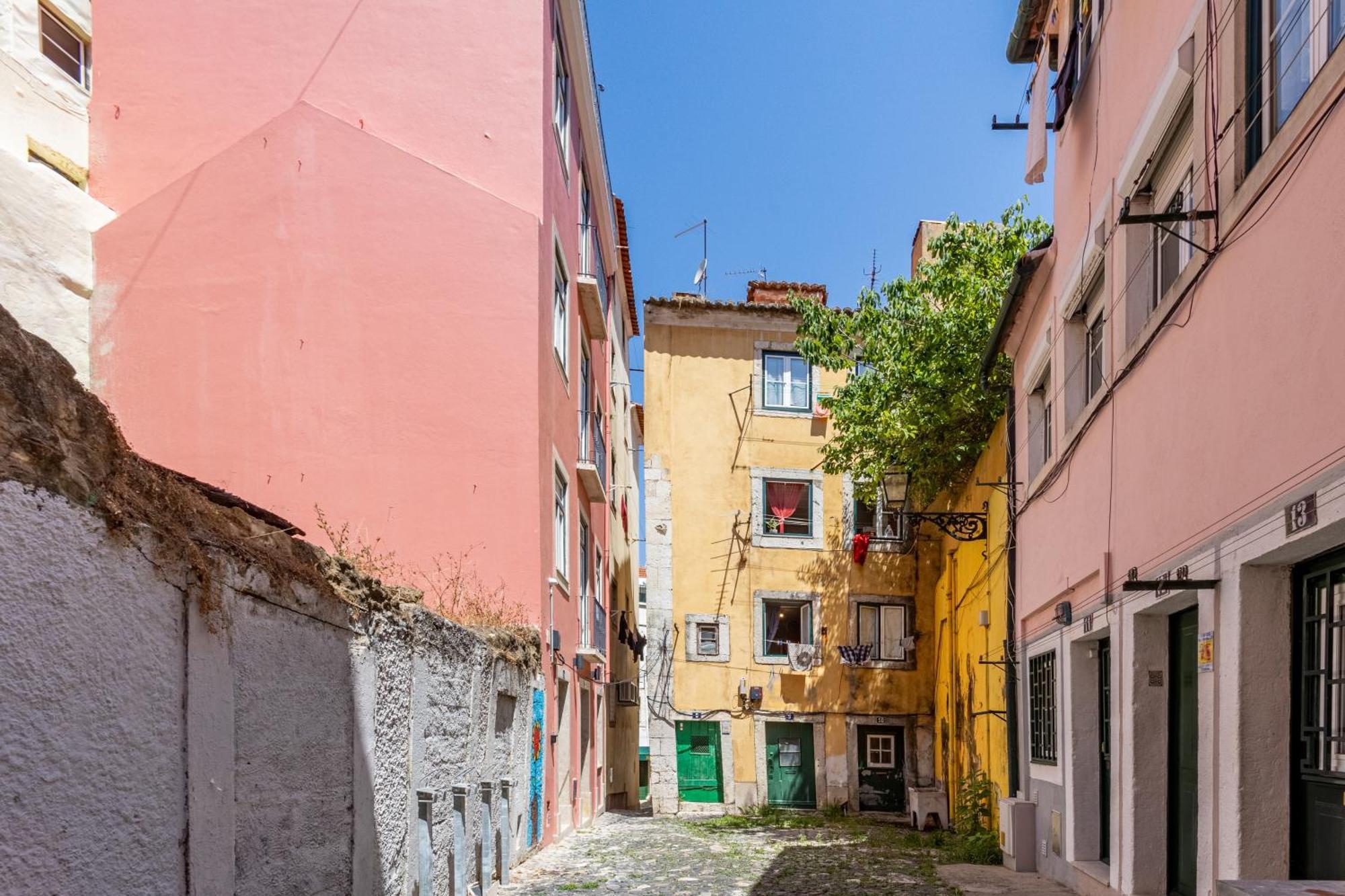 Gralhas Suites Lissabon Buitenkant foto