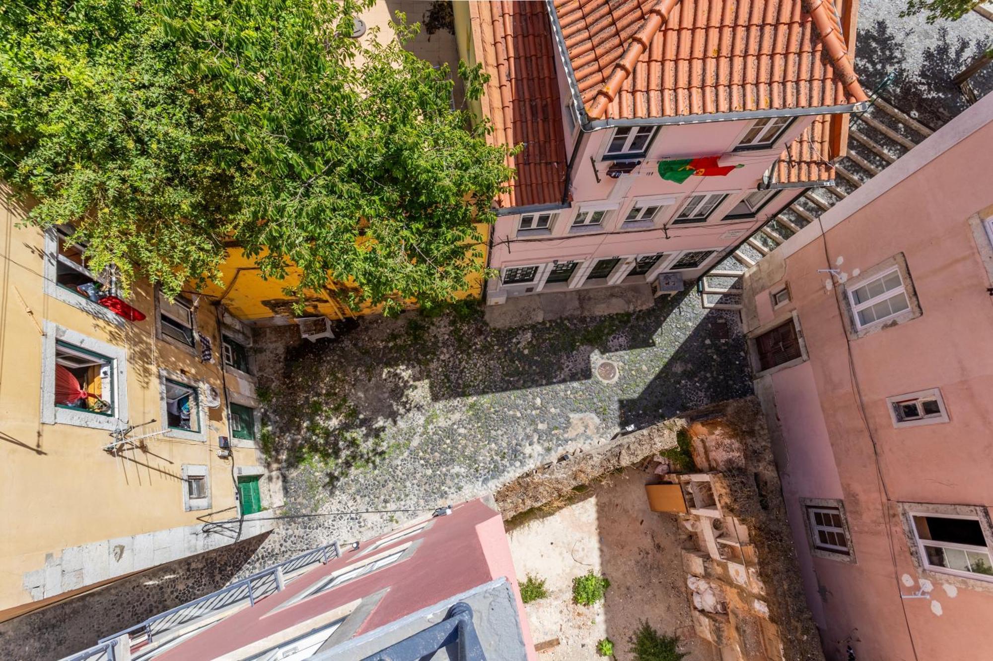 Gralhas Suites Lissabon Buitenkant foto
